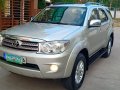 Selling Used Toyota Fortuner 2010 in Cebu City -4