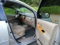 Selling 2nd Hand Toyota Innova 2009 in Quezon City-6