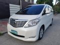 Sell 2nd Hand 2011 Toyota Alphard Automatic Gasoline at 64000 km in Quezon City-3