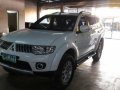 Selling 2nd Hand Mitsubishi Montero Sport 2013 at 52000 km in Makati-3