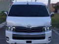 2nd Hand Toyota Hiace 2015 at 48000 km for sale-5