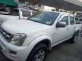 Selling 2nd Hand Isuzu D-Max 2006 in Pasay-3