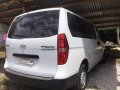 Selling 2nd Hand Hyundai Starex 2018 Van Manual Diesel at 10000 km in Lipa-0