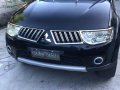 2nd Hand Mitsubishi Montero 2010 Manual Diesel for sale in Magalang-4