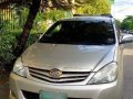 Selling 2nd Hand Toyota Innova 2009 in Las Piñas-5