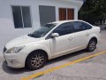 White Ford Focus 2010 Manual Gasoline for sale  -2