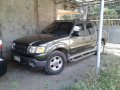 Selling Green Ford Explorer 2001 Truck in Laguna -1