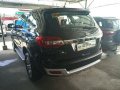 Black Ford Everest 2016 for sale Automatic-2