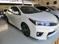 White Toyota Corolla Altis 2015 for sale Automatic-5