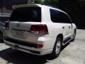 2nd Hand Toyota Land Cruiser 2017 Automatic Diesel for sale in Quezon City-2