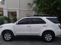 Selling Toyota Fortuner 2010 Automatic in Quezon City-5