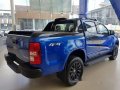Blue Chevrolet Colorado 2019 Automatic Diesel for sale -9