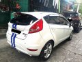 White Ford Fiesta 2011 for sale Automatic-2