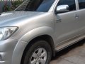 Toyota Hilux 2011 Manual Diesel for sale in Davao City-3