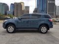 Selling Chevrolet Trailblazer 2017 at 9000 km in Quezon City-4