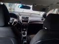 2nd Hand Hyundai Accent 2013 at 61000 km for sale-3