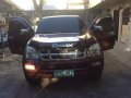 Selling Isuzu D-Max 2006 at 92000 km in Quezon City-4