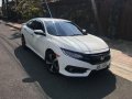 Sell 2nd Hand 2016 Honda Civic Automatic Gasoline at 11000 km in Quezon City-5