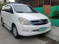 Selling 2nd Hand Toyota Innova 2005 Manual Diesel at 120000 km in Cainta-2