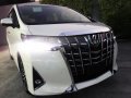 Selling Pearl White Toyota Alphard 2019 Automatic Gasoline in Quezon City-8