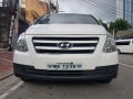 Selling Hyundai Starex 2017 Manual Gasoline in Quezon City-6