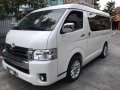 2nd Hand Toyota Hiace 2017 at 3000 km for sale in Pasig-9