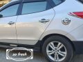 Selling Silver Hyundai Tucson 2012 in Pasig-1