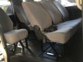Selling 2nd Hand Toyota Hiace 2015 Automatic Diesel at 20000 km in Pasig-5