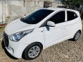 White Hyundai Eon 2016 Manual at 40000 km for sale  -1