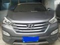 Selling Hyundai Santa Fe 2013 Automatic Diesel in Makati-9