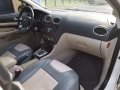 Sell 2nd Hand 2007 Ford Focus Automatic Gasoline in Parañaque-7
