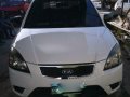 White Kia Rio 2010 at 79000 km for sale in Cebu -6