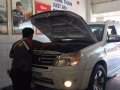 Selling Used Ford Everest 2012 at 90000 km in Pasig-3