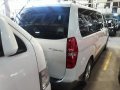 White Hyundai Grand Starex 2015 at 45359 km for sale-2