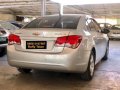 Selling 2nd Hand Chevrolet Cruze 2011 in Makati-3