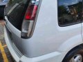 Selling White Nissan X-Trail 2010 Automatic Gasoline at 40000 km-6