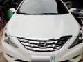 Selling White 2011 Hyundai Sonata at 29000 km in Metro Manila -5