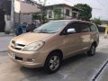 Selling Used Toyota Innova 2006 at 80000 km in Makati-9