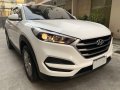Selling Hyundai Tucson 2018 at 10000 km in Manila-8