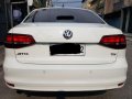 Sell 2nd Hand 2016 Volkswagen Jetta Automatic Diesel in Quezon City-2