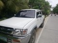 Toyota Hilux 2004 Manual Diesel for sale in Surigao City-8
