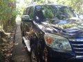 Selling Ford Everest 2011 at 80000 km in Iriga-5