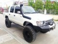 Toyota Hilux 2000 Manual Diesel for sale in San Fernando-3