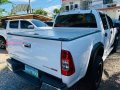 Selling White 2011 Isuzu D-Max Truck Manual Diesel -1