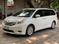 Selling White Toyota Sienna 2014 Van Automatic Gasoline at 24000 km in Quezon City-3