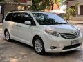 Selling White Toyota Sienna 2014 Van Automatic Gasoline at 24000 km in Quezon City-1