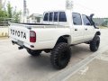 Toyota Hilux 2000 Manual Diesel for sale in San Fernando-1