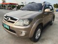 Selling Toyota Fortuner 2006 in Bacoor-9
