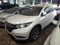White Honda Hr-V 2015 Automatic Gasoline for sale in Makati-4