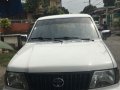Selling 2nd Hand Toyota Revo 2004 in Quezon City-5